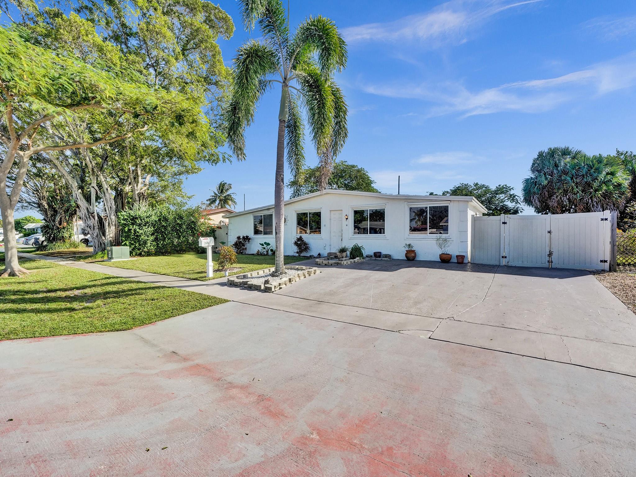 Bahama Heights 02 - Residential