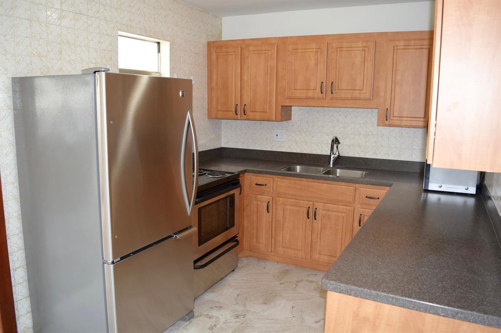 SEMINOLE MANOR 1 - Residential