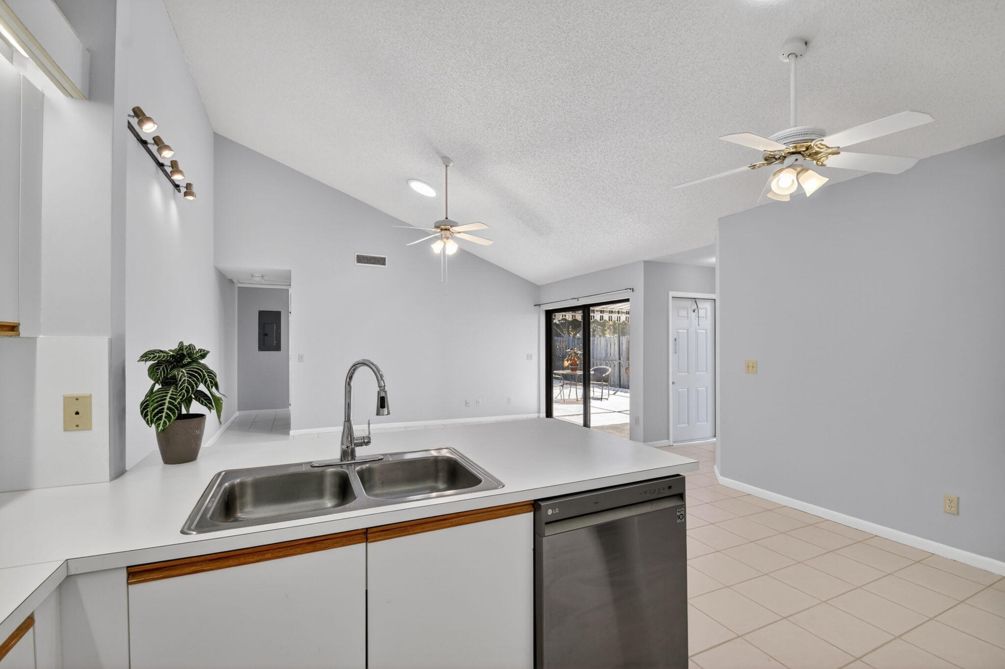 TIMBERLANE - Residential