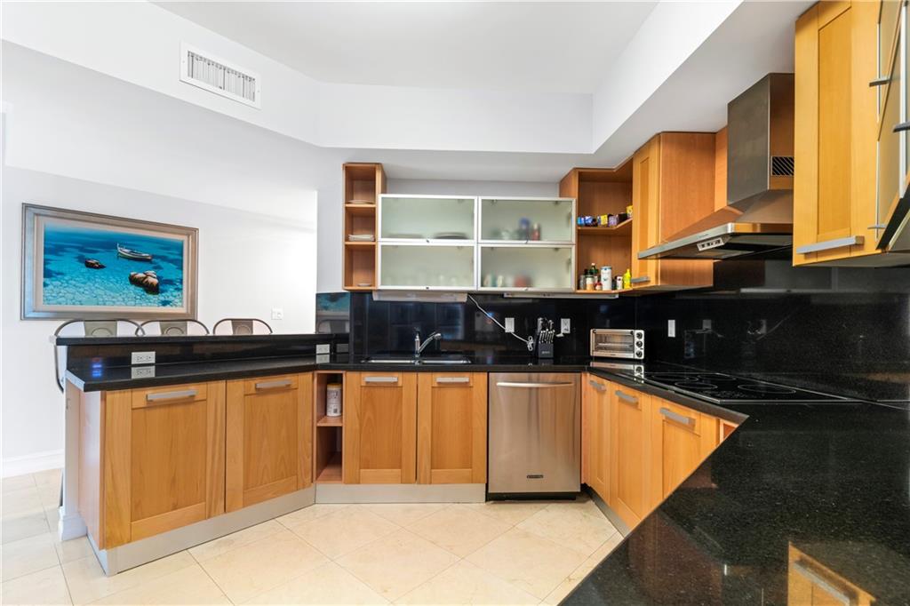 Landings at Las Olas - Residential