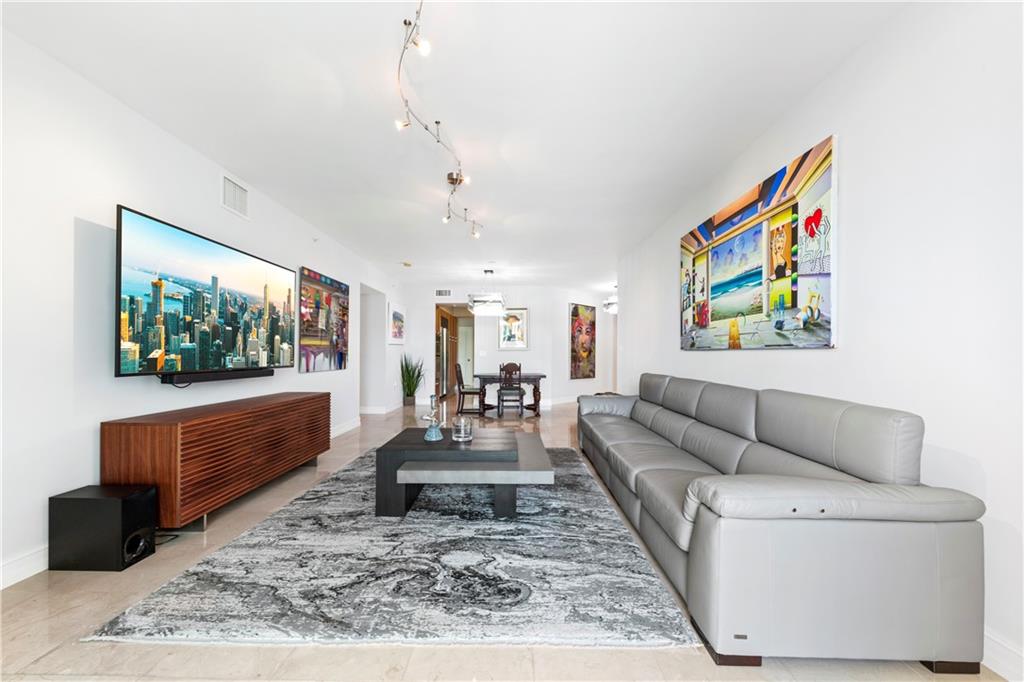 Landings at Las Olas - Residential