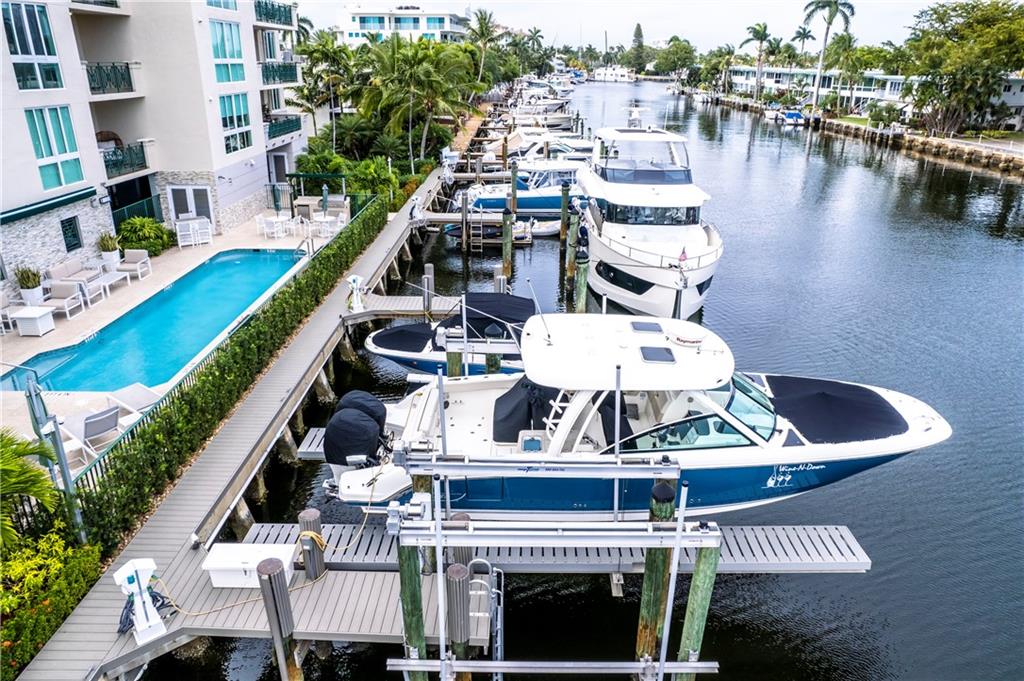 Landings at Las Olas - Residential