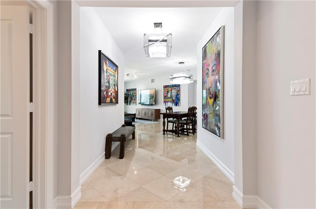 Landings at Las Olas - Residential