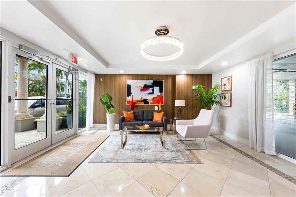 Landings at Las Olas - Residential