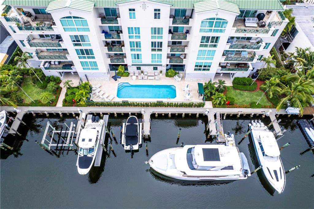 Landings at Las Olas - Residential