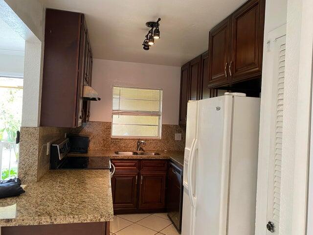 BOCA LINDA CONDO - Residential Lease