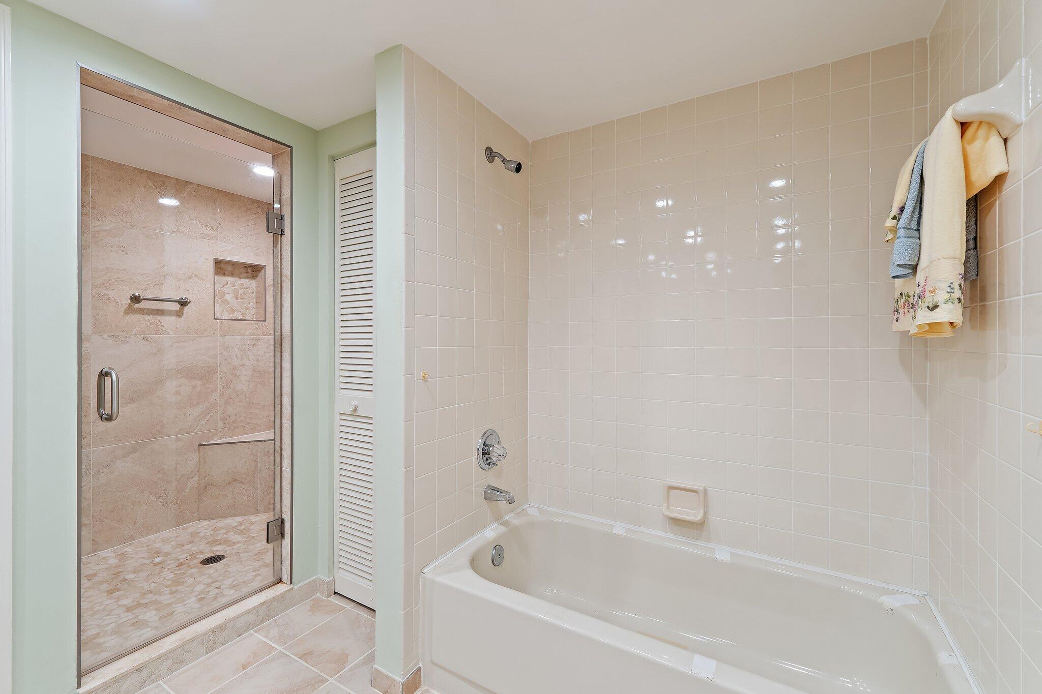 GOLF VILLAS CONDO - Residential Lease