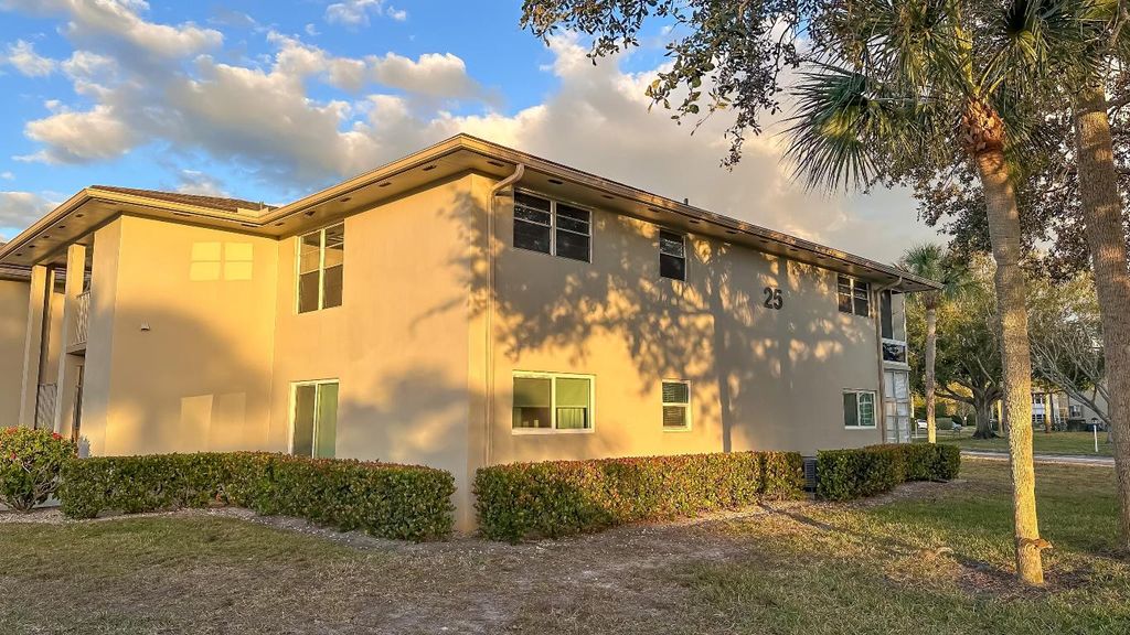 Photo of 25 Lake Vista Trail #204, Port Saint Lucie, FL 34952 (MLS # R11157290)