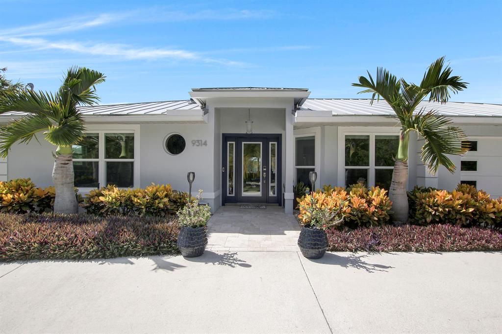 Photo of 9314 SE Kingsley Street St, Hobe Sound, FL 33455 (MLS # R10821276)