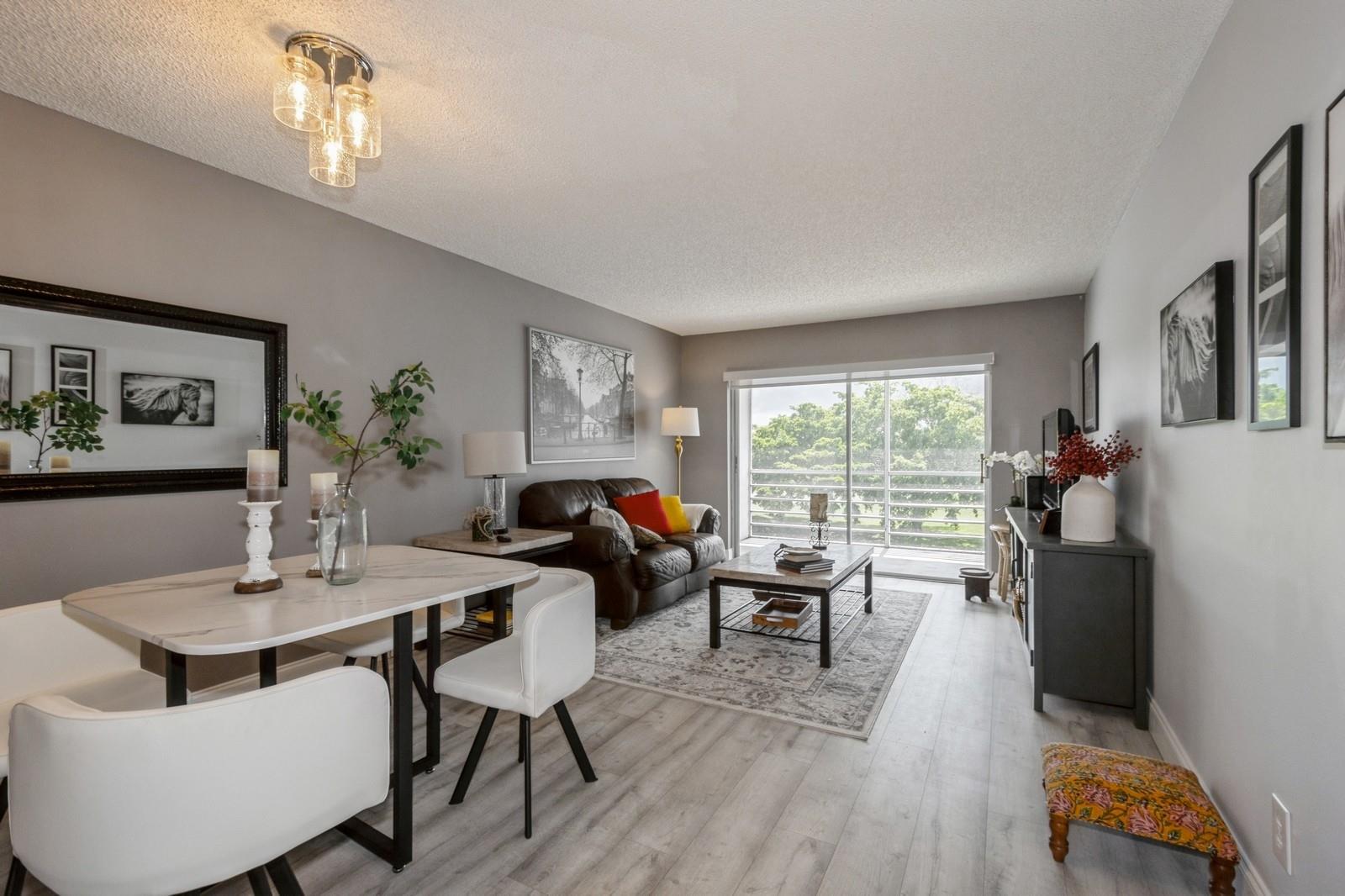 Sunrise Lakes 114-Condo - Residential