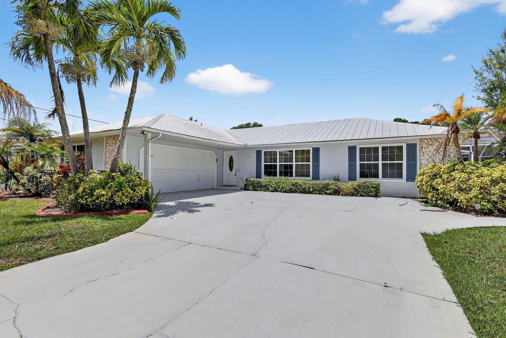 Photo of 2309 SE Luau Avenue, Port Saint Lucie, FL 34952 (MLS # R11097240)
