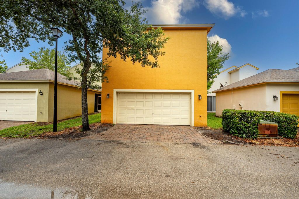 Photo of 2567 SE Ruskin Drive, Port Saint Lucie, FL 34952 (MLS # R11104667)