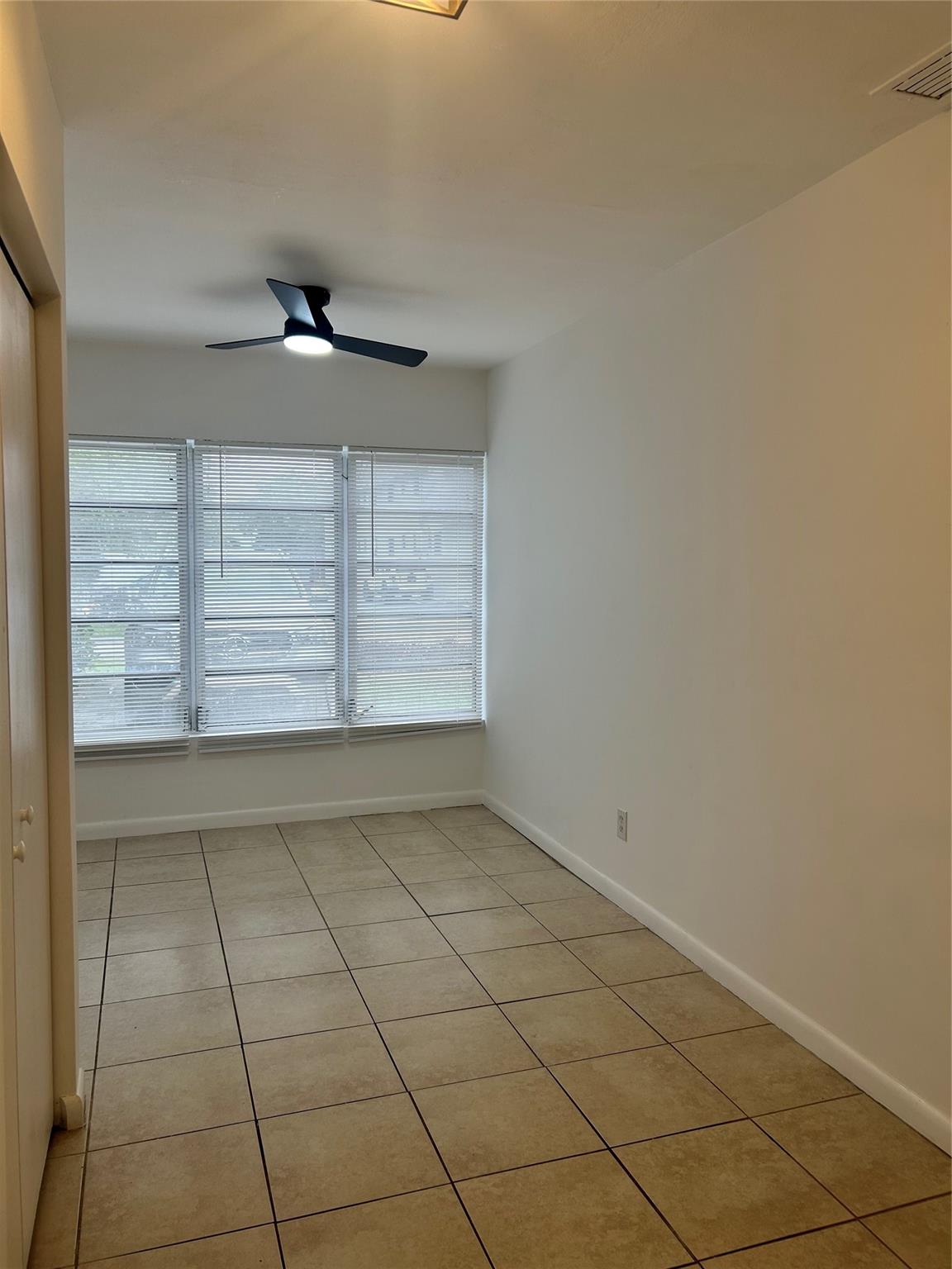 Hallandale Park 3 6-7 B - Residential Lease