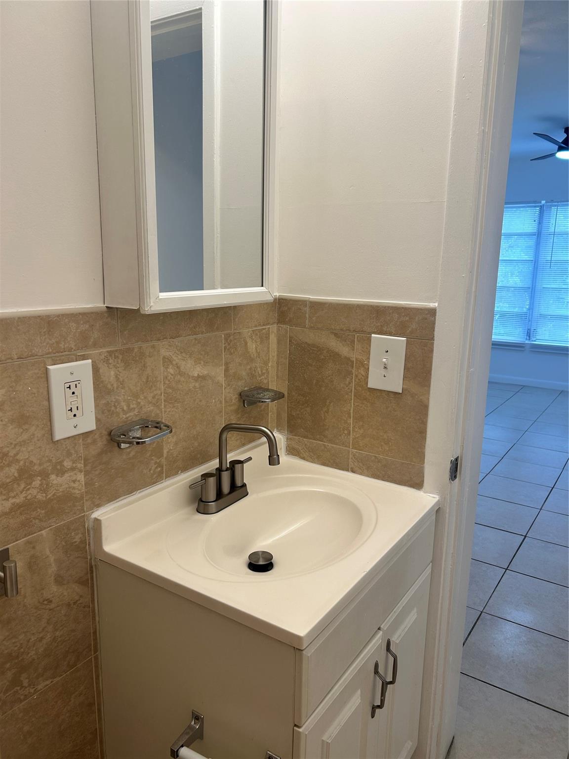 Hallandale Park 3 6-7 B - Residential Lease