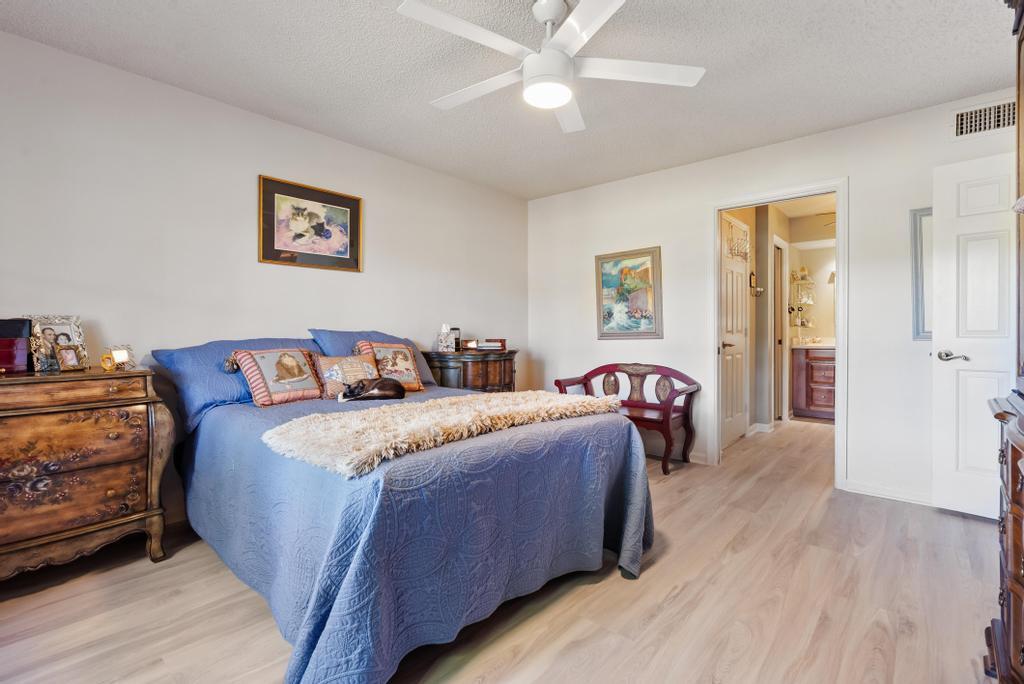 ASPEN GLEN CONDO - Residential