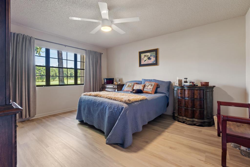 ASPEN GLEN CONDO - Residential