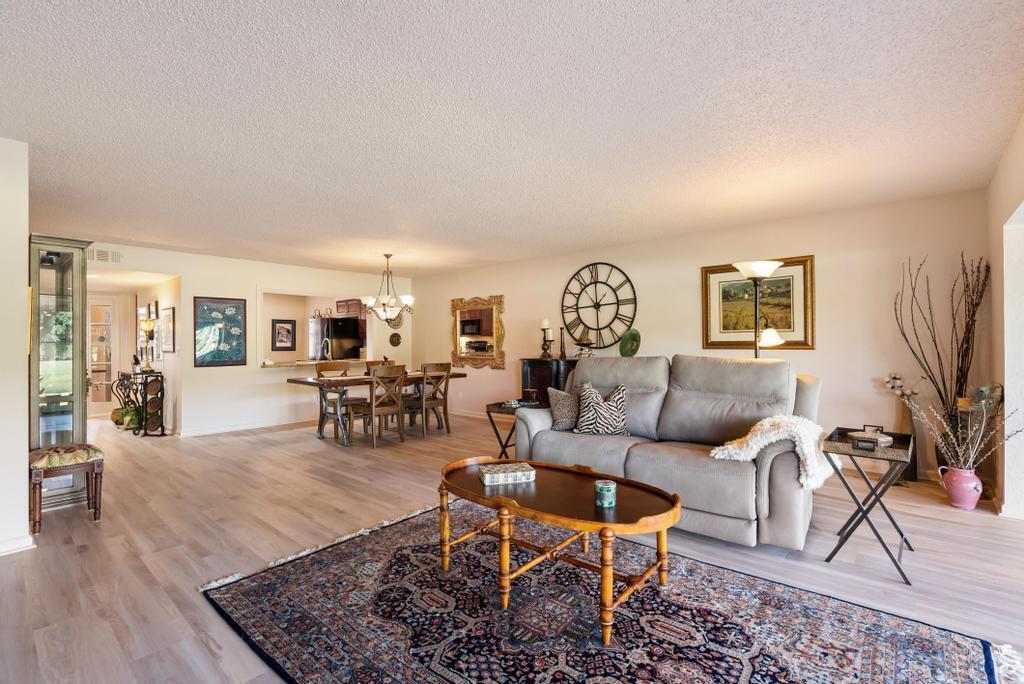 ASPEN GLEN CONDO - Residential