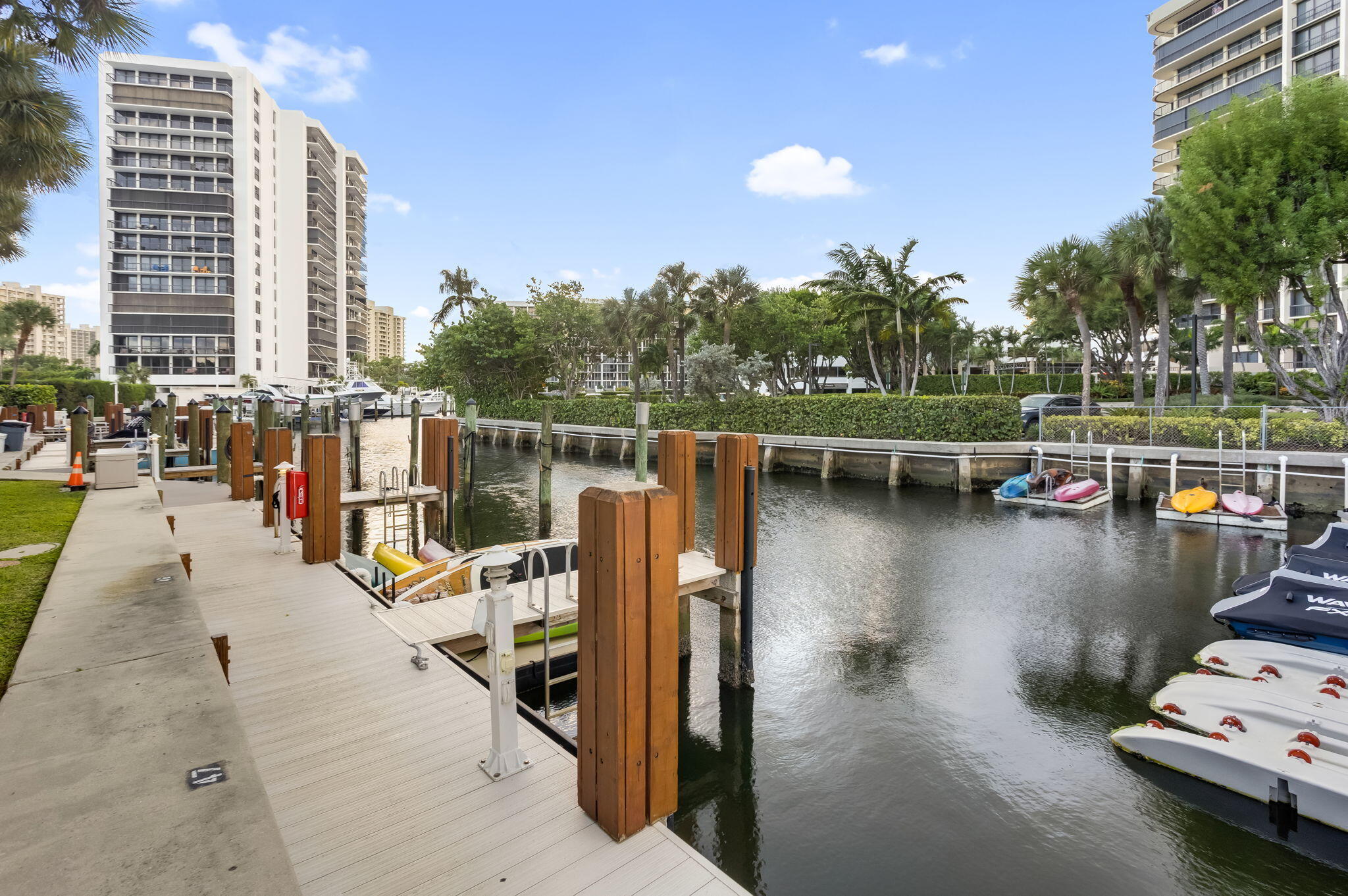 EVANTON BAYE TOWNHOMES CONDO - Residential