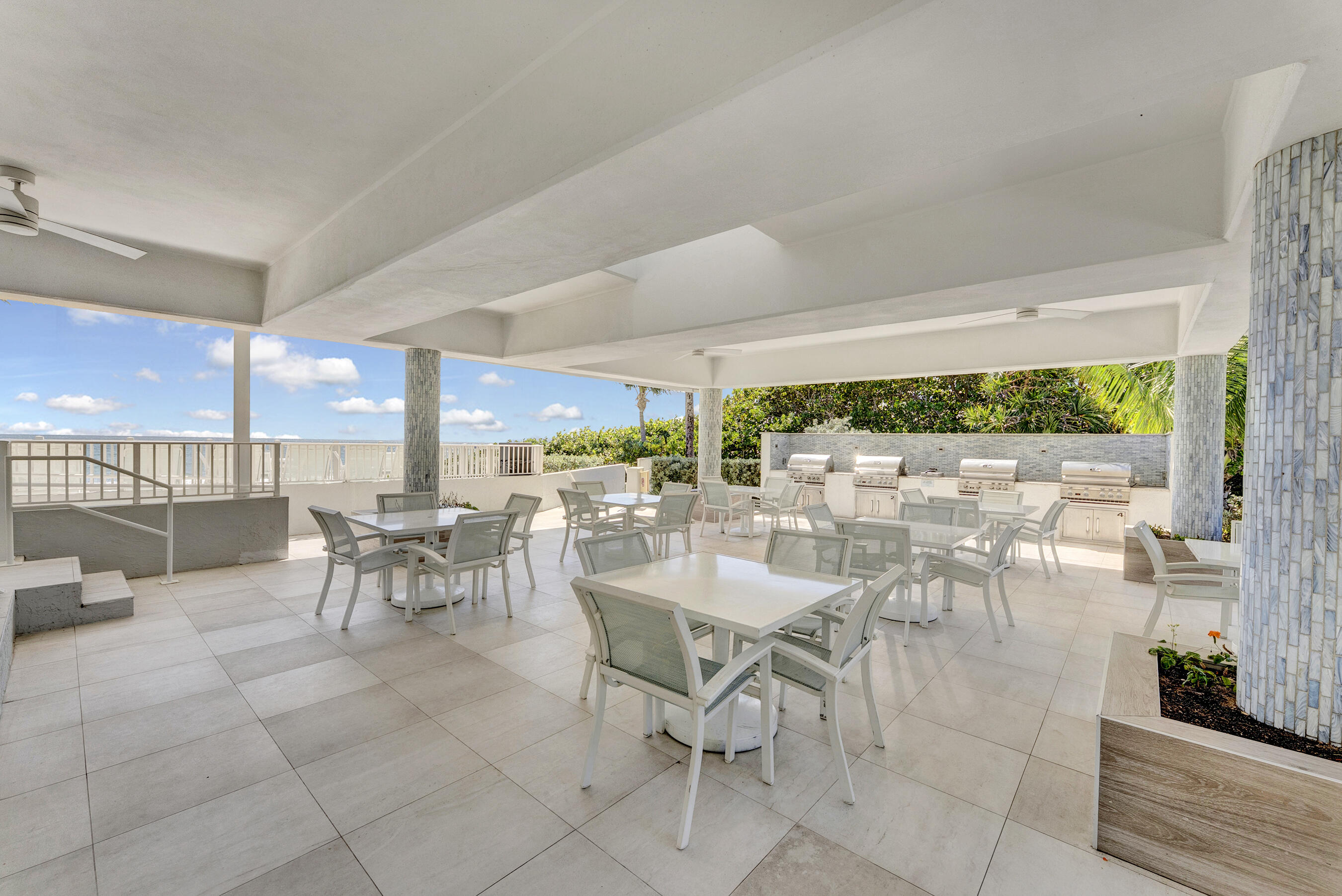 EVANTON BAYE TOWNHOMES CONDO - Residential