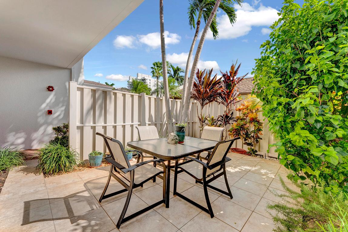 EVANTON BAYE TOWNHOMES CONDO - Residential