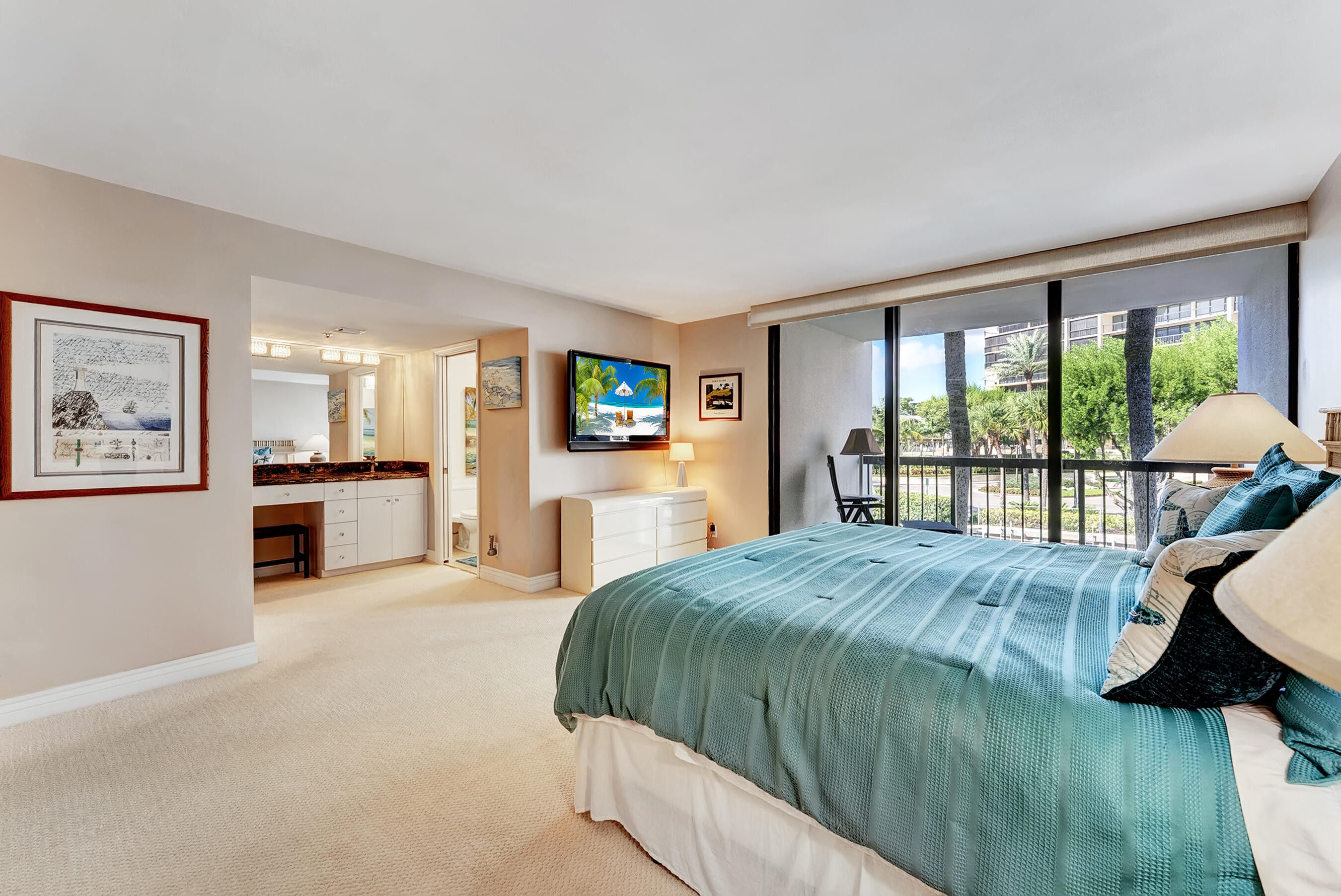 EVANTON BAYE TOWNHOMES CONDO - Residential