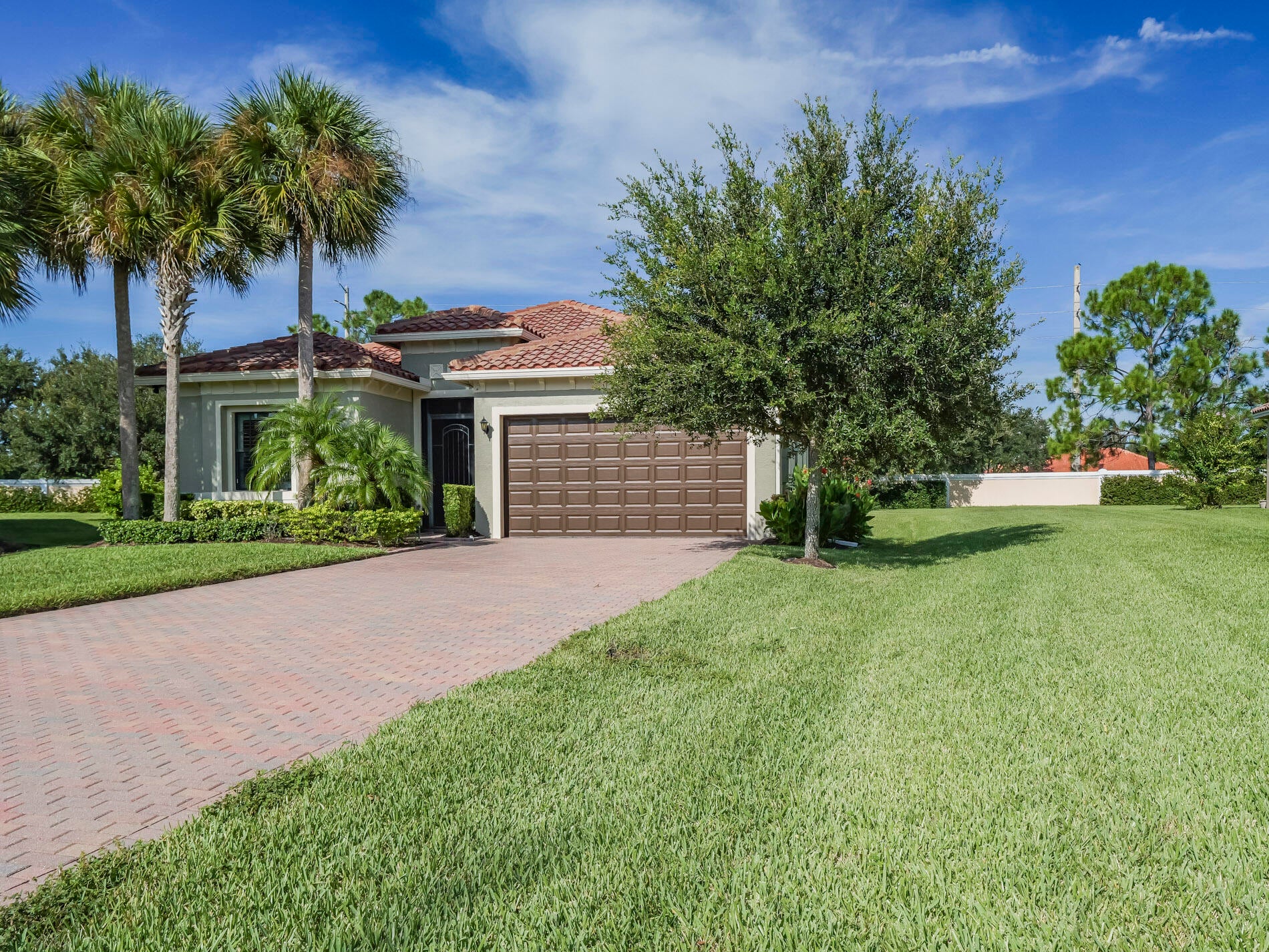 5527 57TH Way, Vero Beach, FL, 32967/$520,000 1 5527 57TH Way