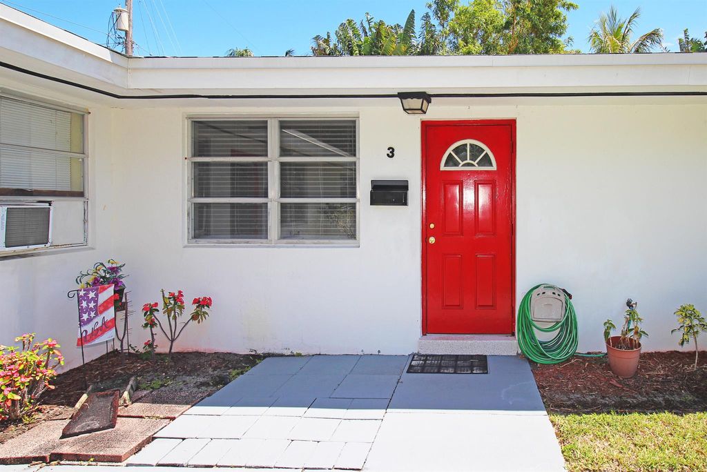 Photo of 630 Prosperity Farms Road #3, North Palm Beach, FL 33408 (MLS # R11106376)