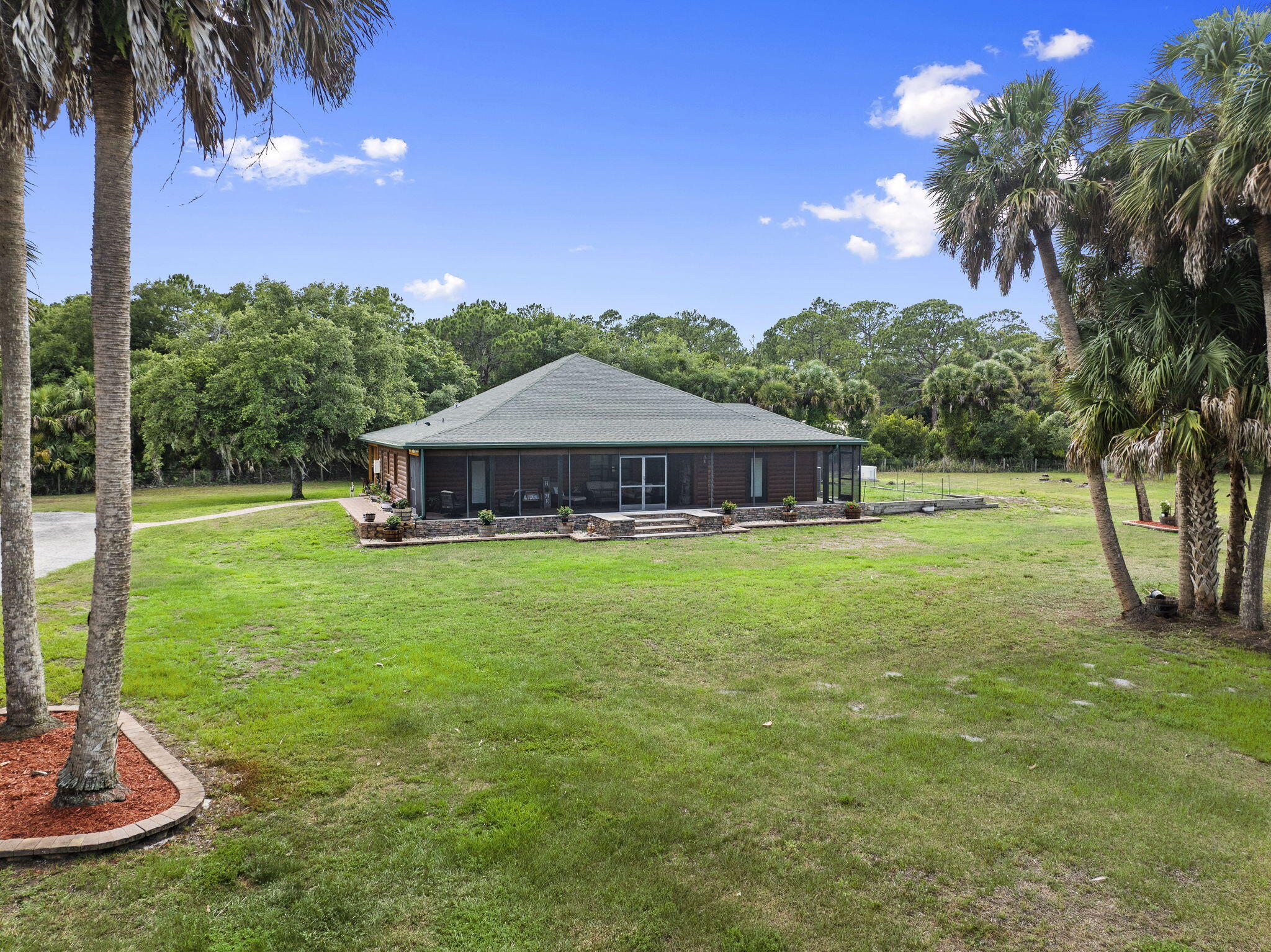 32801 N Us Highway 441 N 52