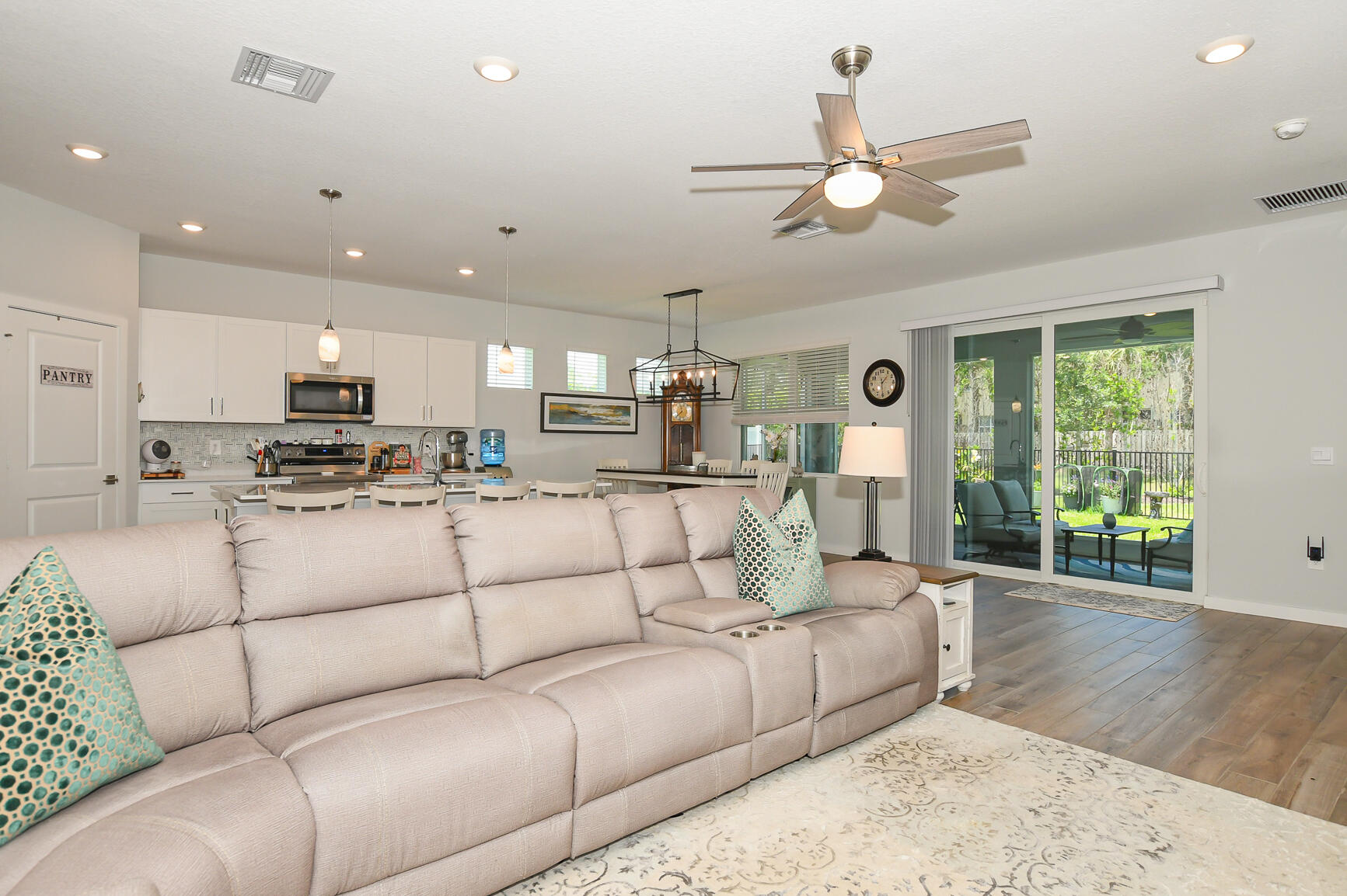 KANNER LAKE (AKA WILLOW POINTE) - Residential