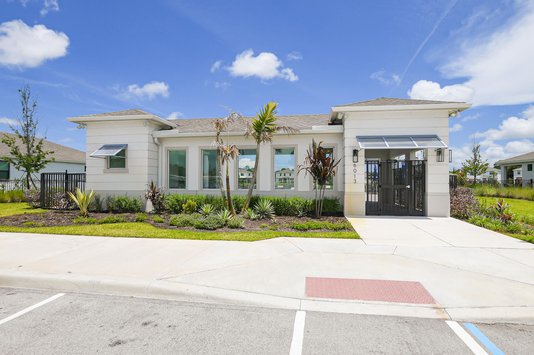 KANNER LAKE (AKA WILLOW POINTE) - Residential
