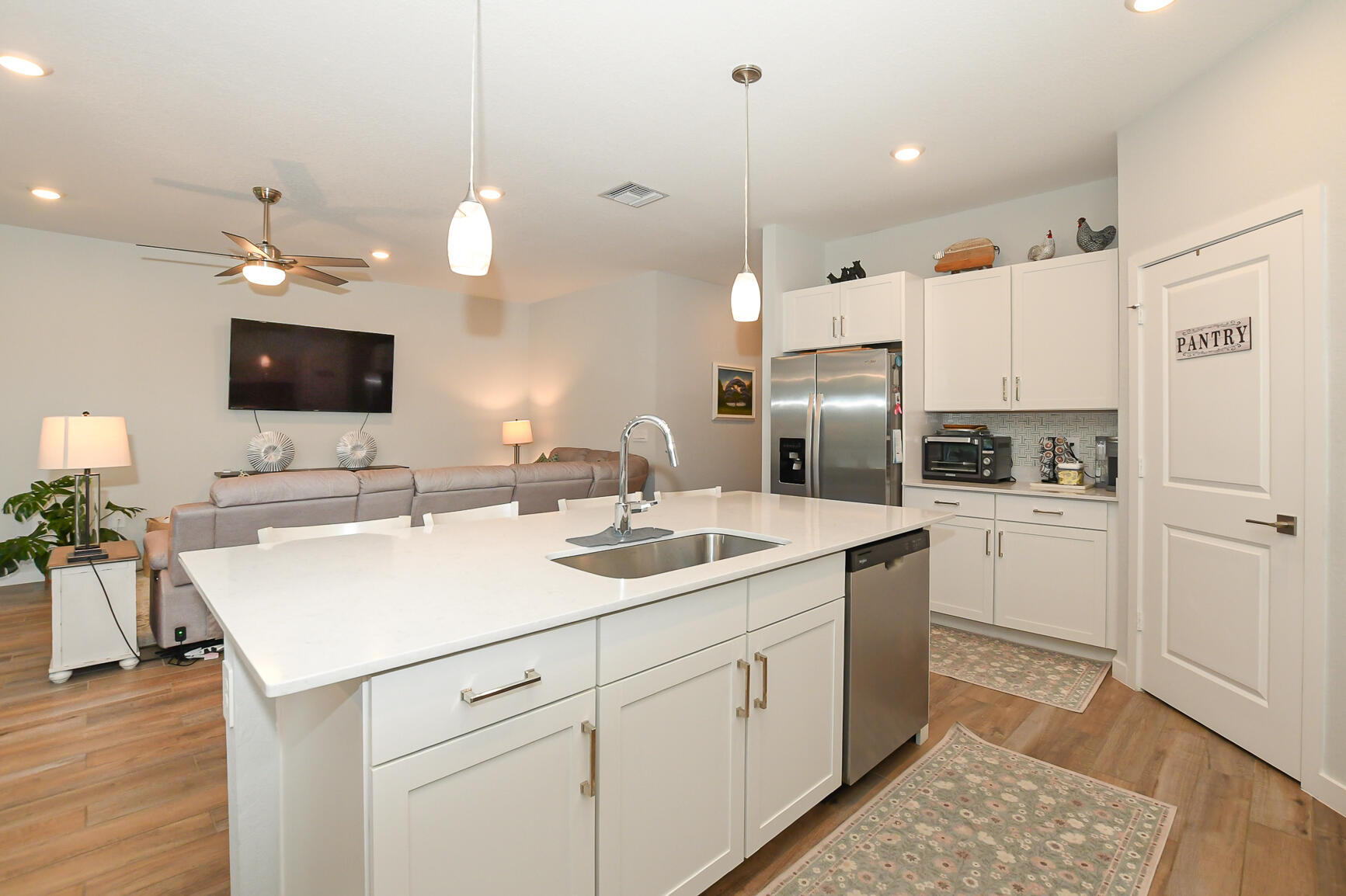 KANNER LAKE (AKA WILLOW POINTE) - Residential