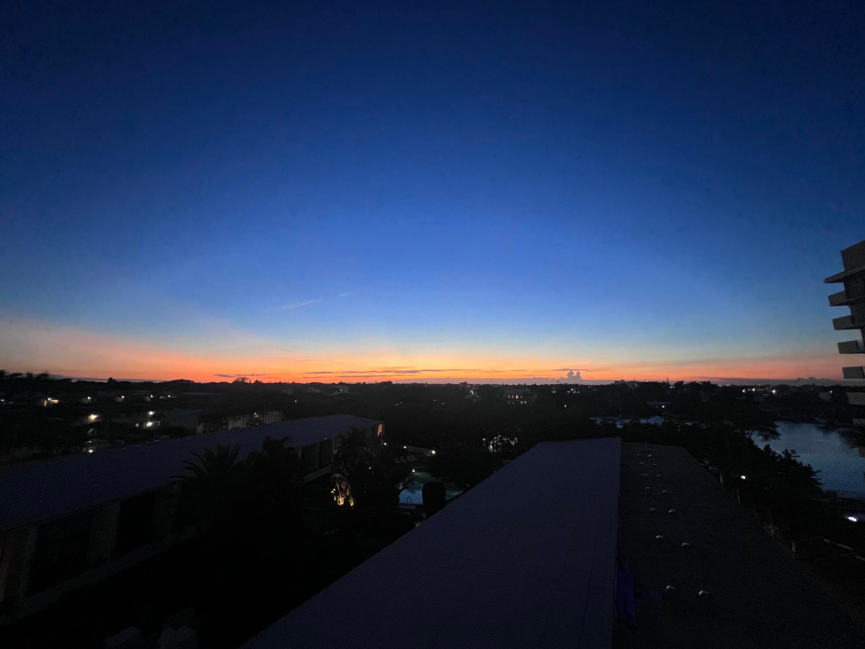 MAYFAIR HOUSE CONDO - Residential