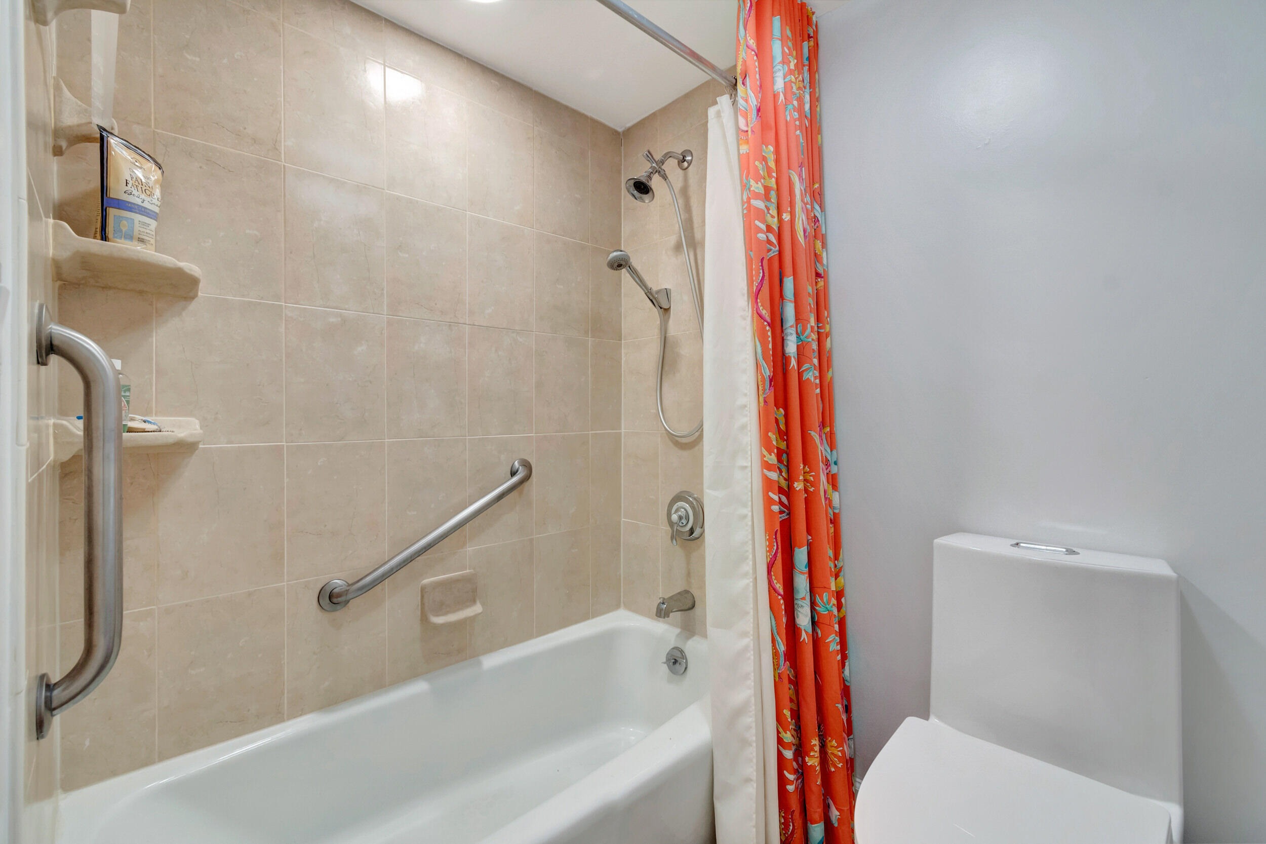 MAYFAIR HOUSE CONDO - Residential