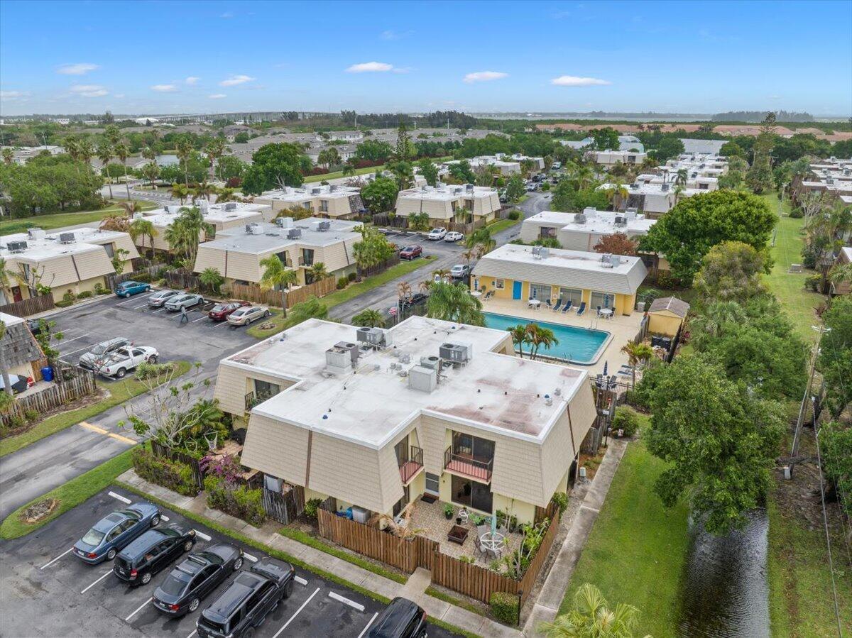 TROPIC VILLAS - Residential