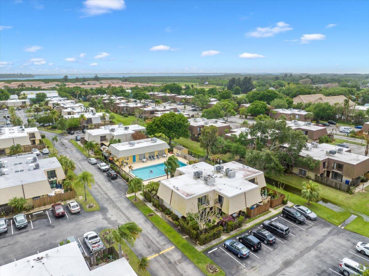 TROPIC VILLAS - Residential