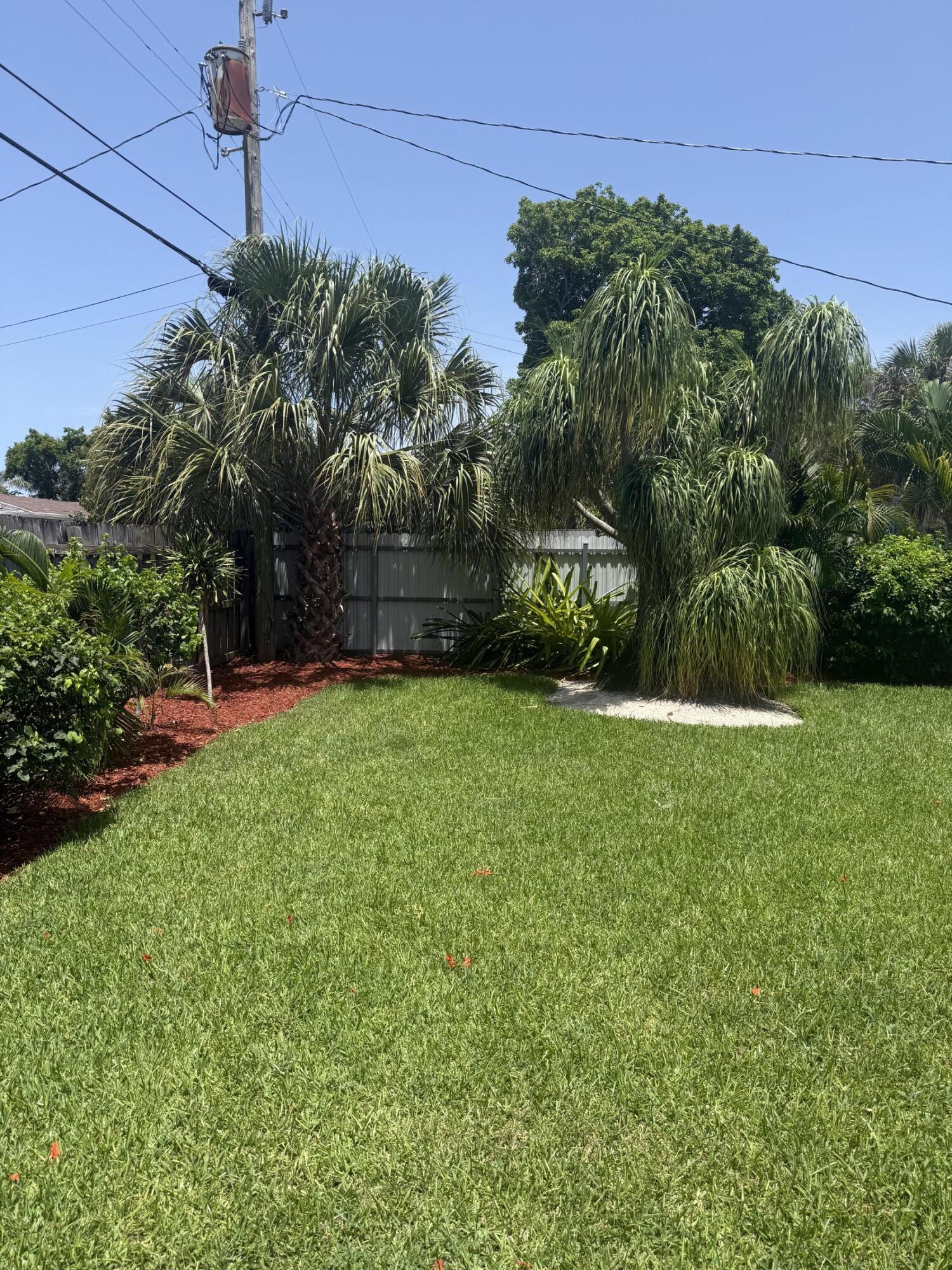 135 SE 5th Avenue