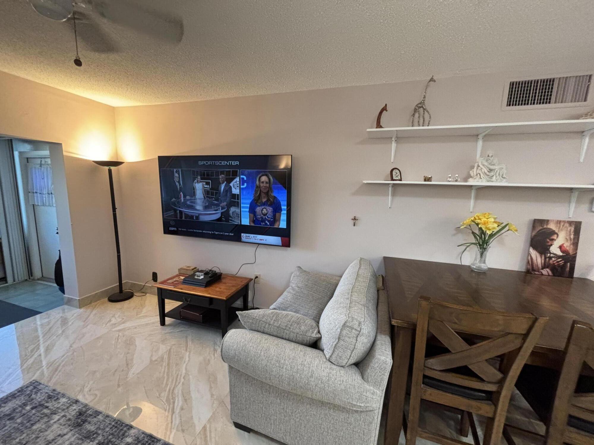 LEISUREVILLE FAIRWAY FIVE CONDO - Residential