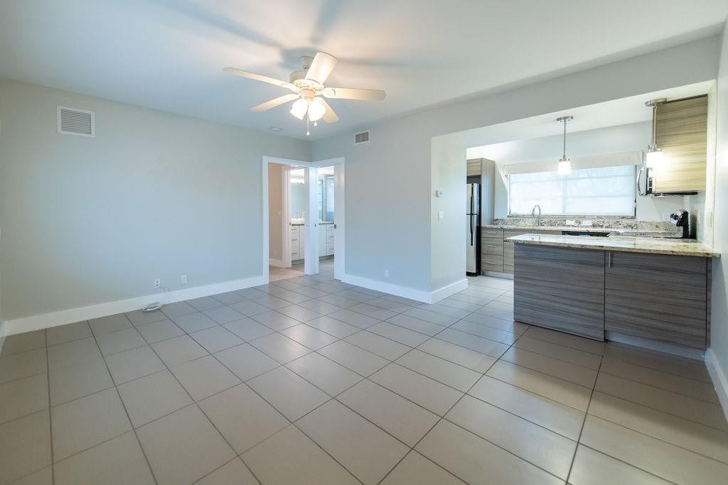 Photo of 64 ISLE OF VENICE Drive #APT 22, Fort Lauderdale, FL 33301 (MLS # B26078763)