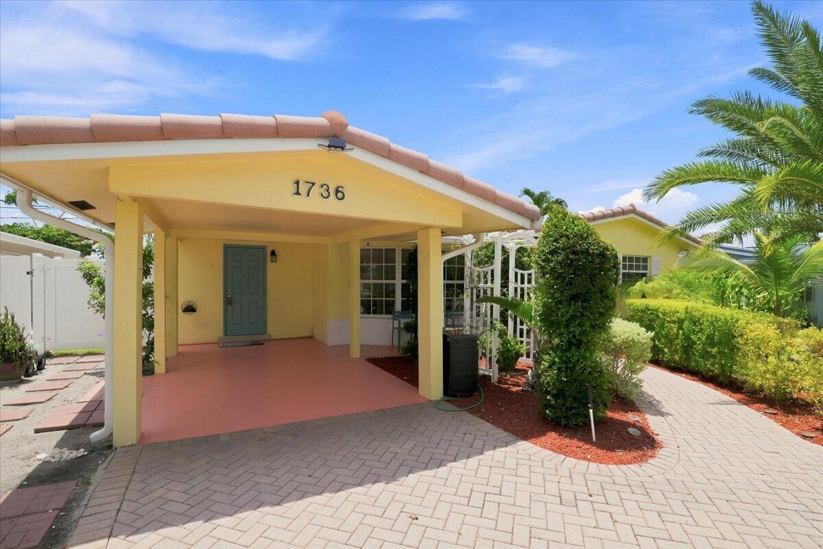 1736 NW 39th Street