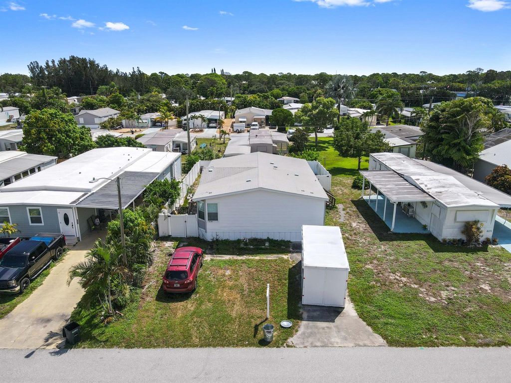 Photo of 8169 SE Eagle Avenue, Hobe Sound, FL 33455 (MLS # R11108247)