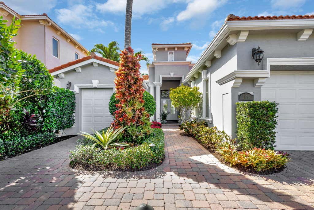 Photo of 175 Viera Drive, Palm Beach Gardens, FL 33418 (MLS # R11050065)