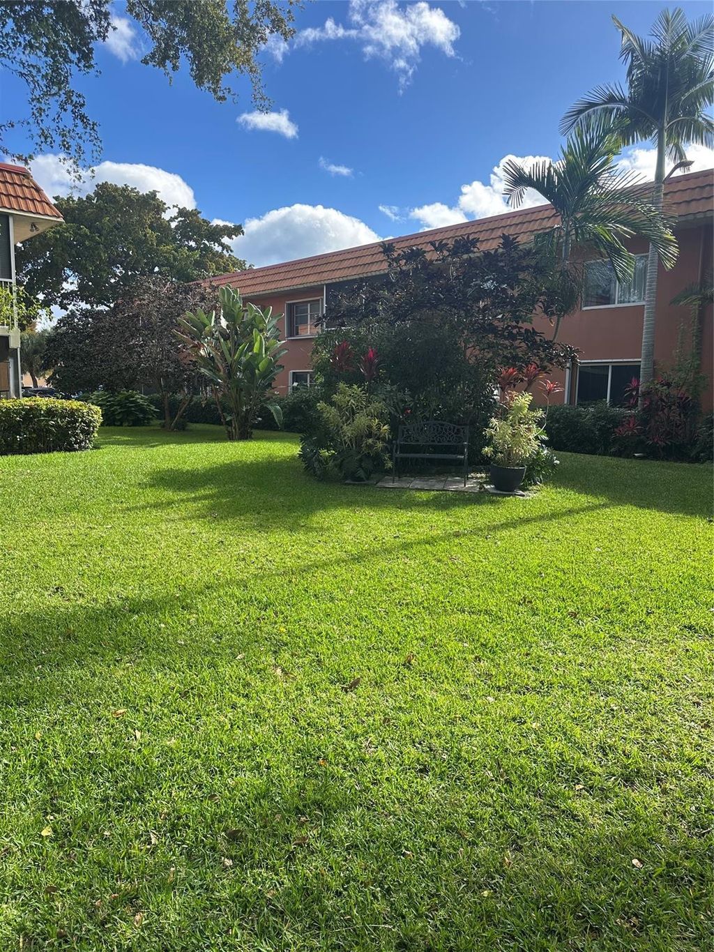 Photo of 119 NE 19th Court #215 G, Wilton Manors, FL 33305 (MLS # F10539076)