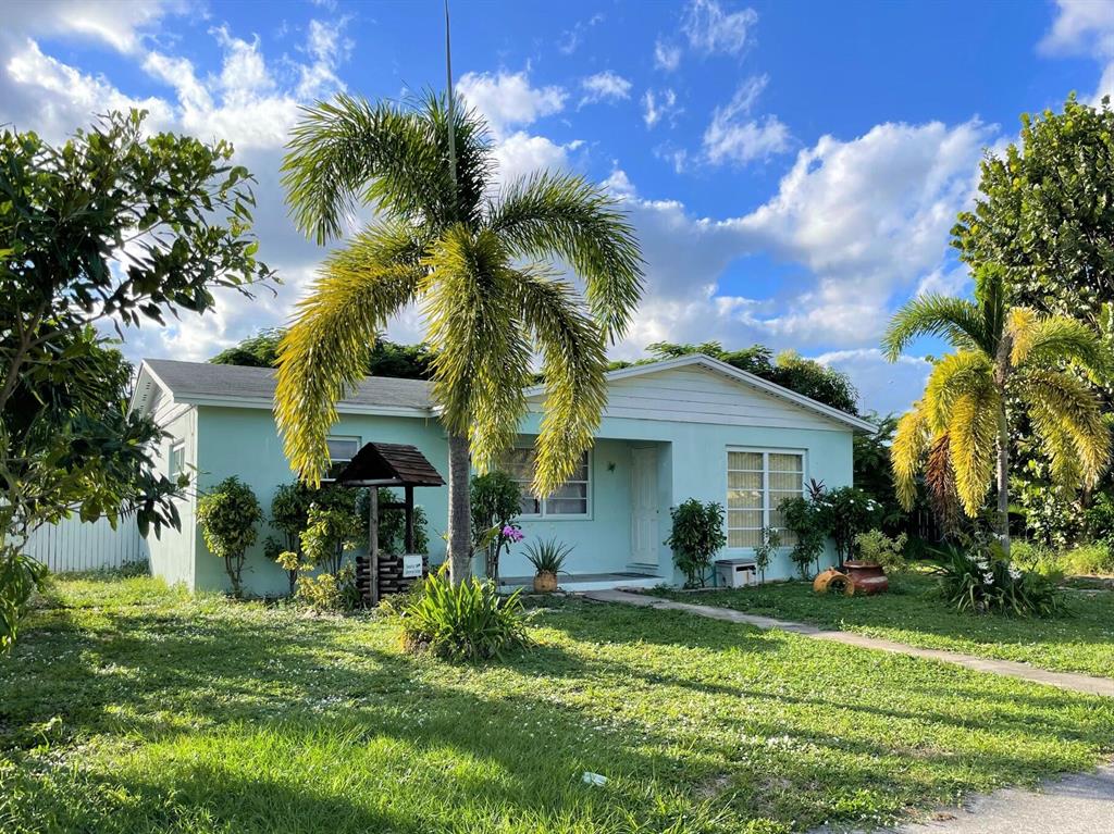 TROPICAL HEIGHTS - Residential