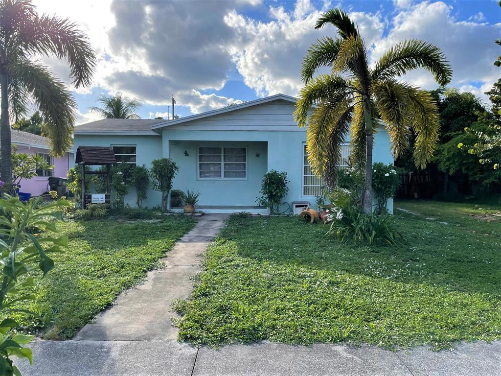 TROPICAL HEIGHTS - Residential