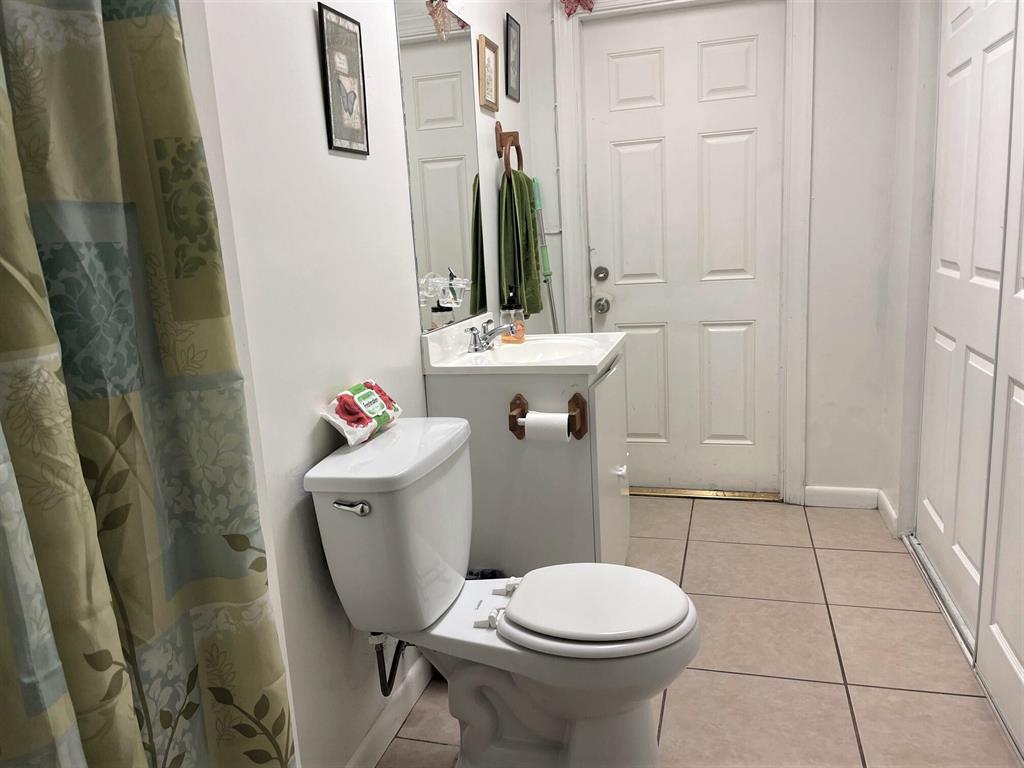 TROPICAL HEIGHTS - Residential