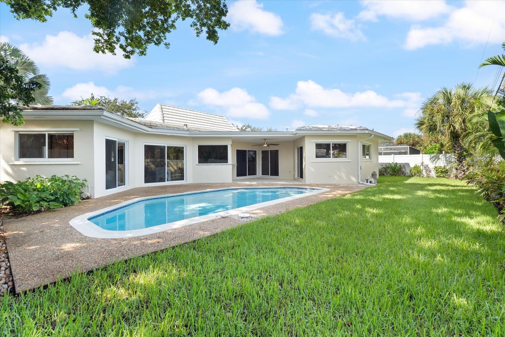 Photo of 1931 NE 62ND Street, Fort Lauderdale, FL 33308 (MLS # B26074647)