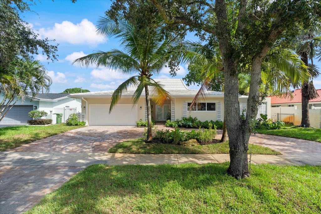 Photo of 1931 NE 62ND Street, Fort Lauderdale, FL 33308 (MLS # B26074647)