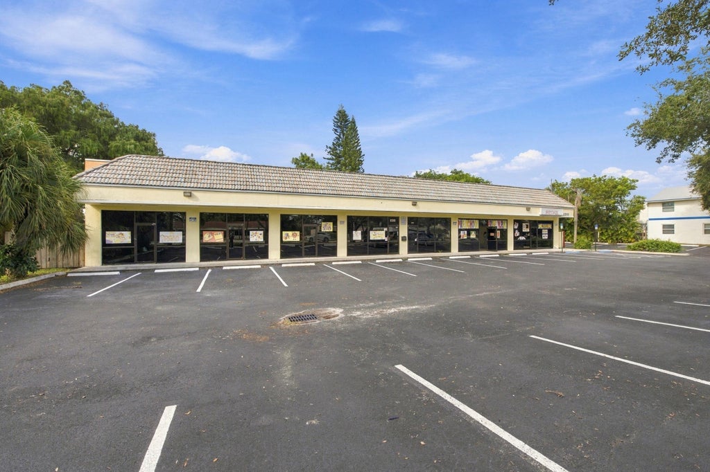 Photo of 6301 W Atlantic Boulevard, Margate, FL 33063 (MLS # B26082565)