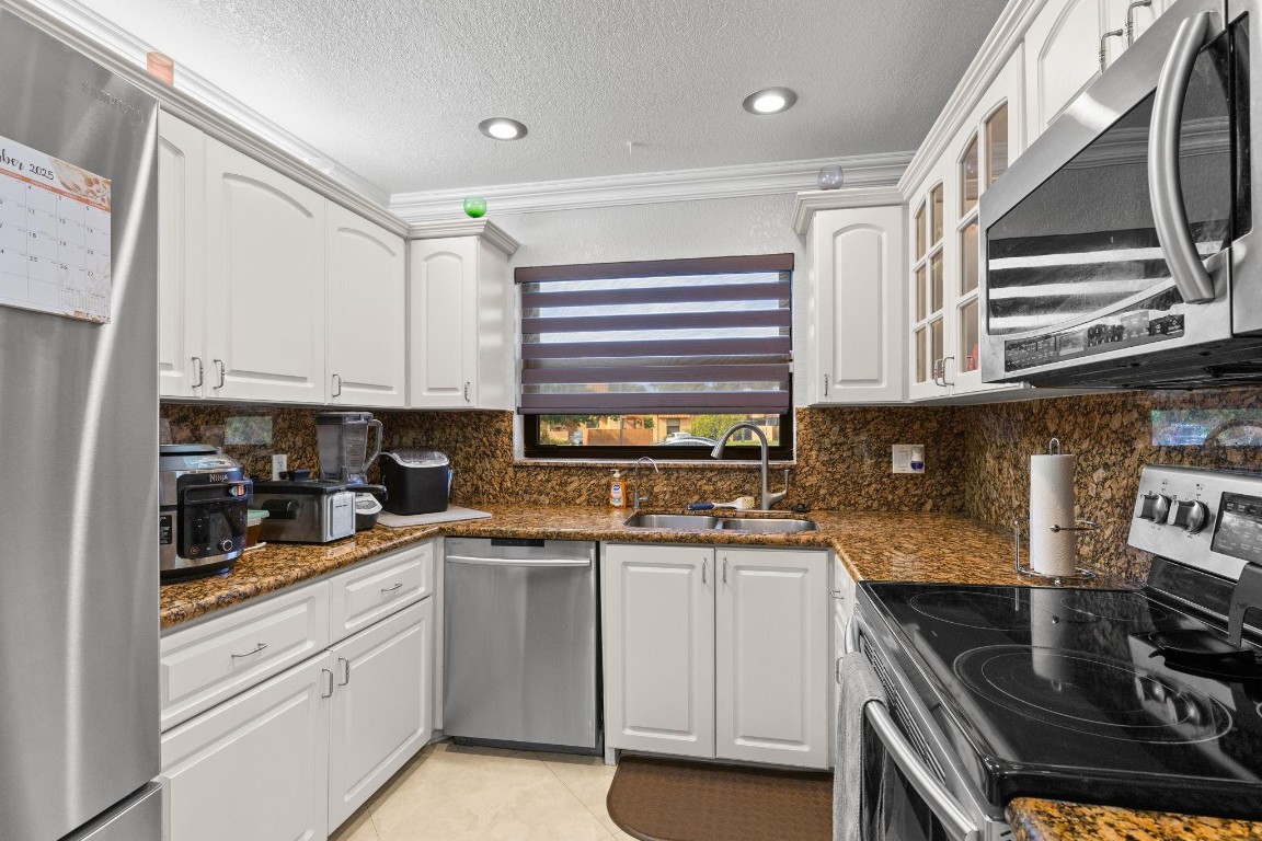 Westview Condominium #3 - Residential