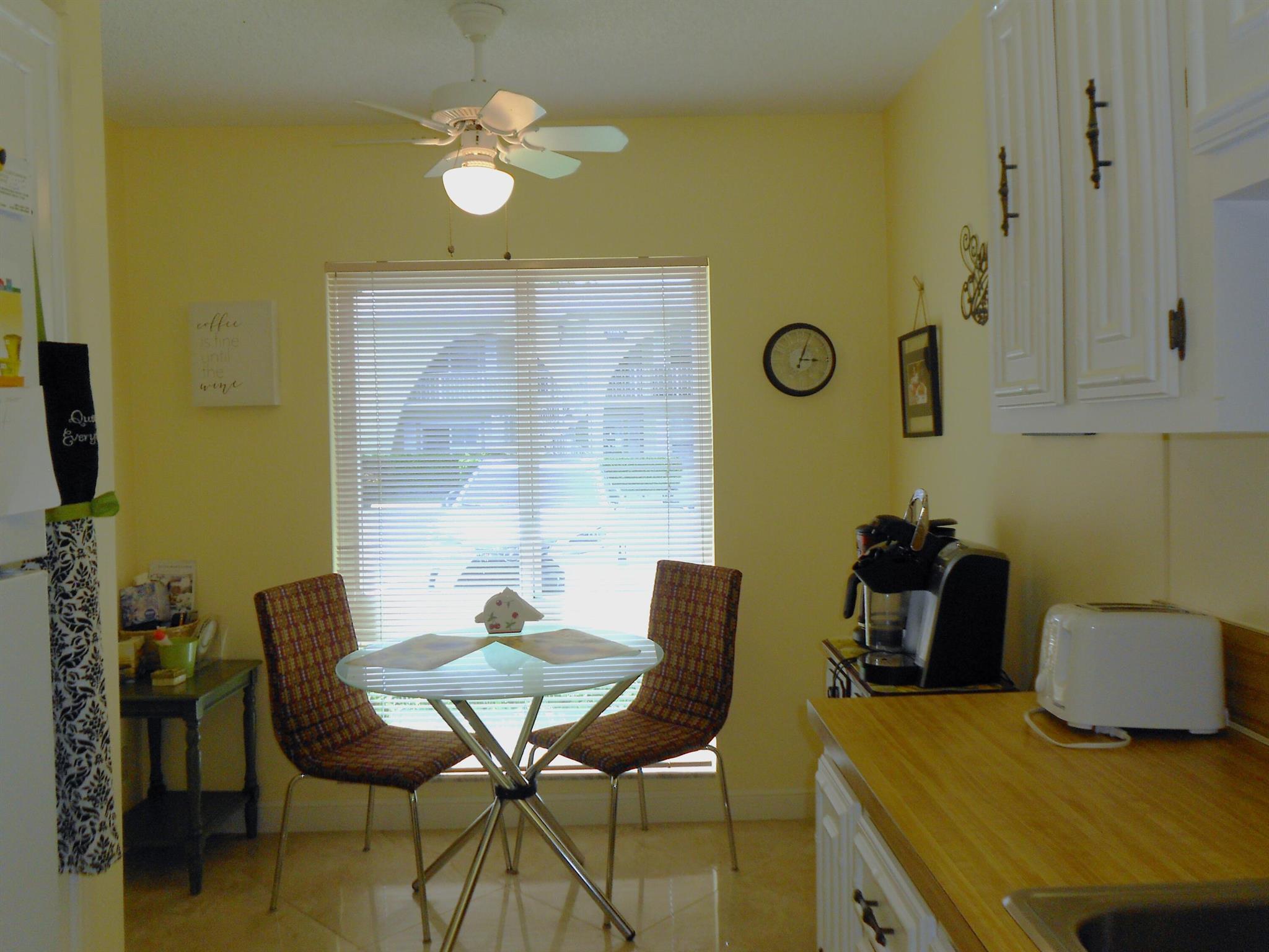 PALM GREENS AT VILLA DEL RAY CONDO II - Residential Lease